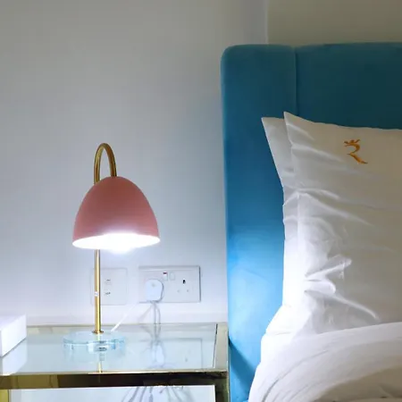 Premium Transit Escape 2Br Oasis Delight In Masdar City Abou Dabi Extérieur photo
